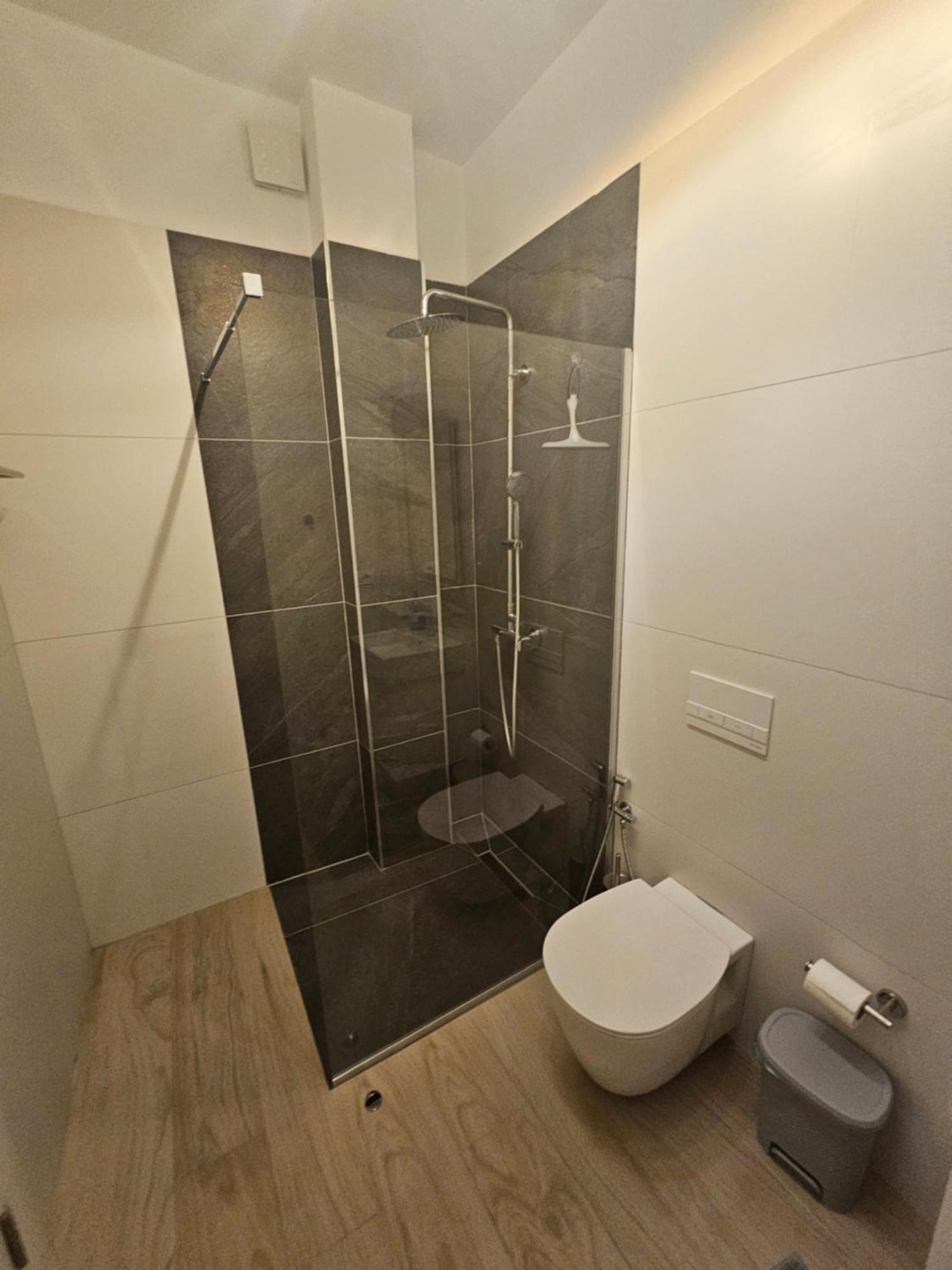 Jusal Sea View Apartment Sarandë Exteriör bild