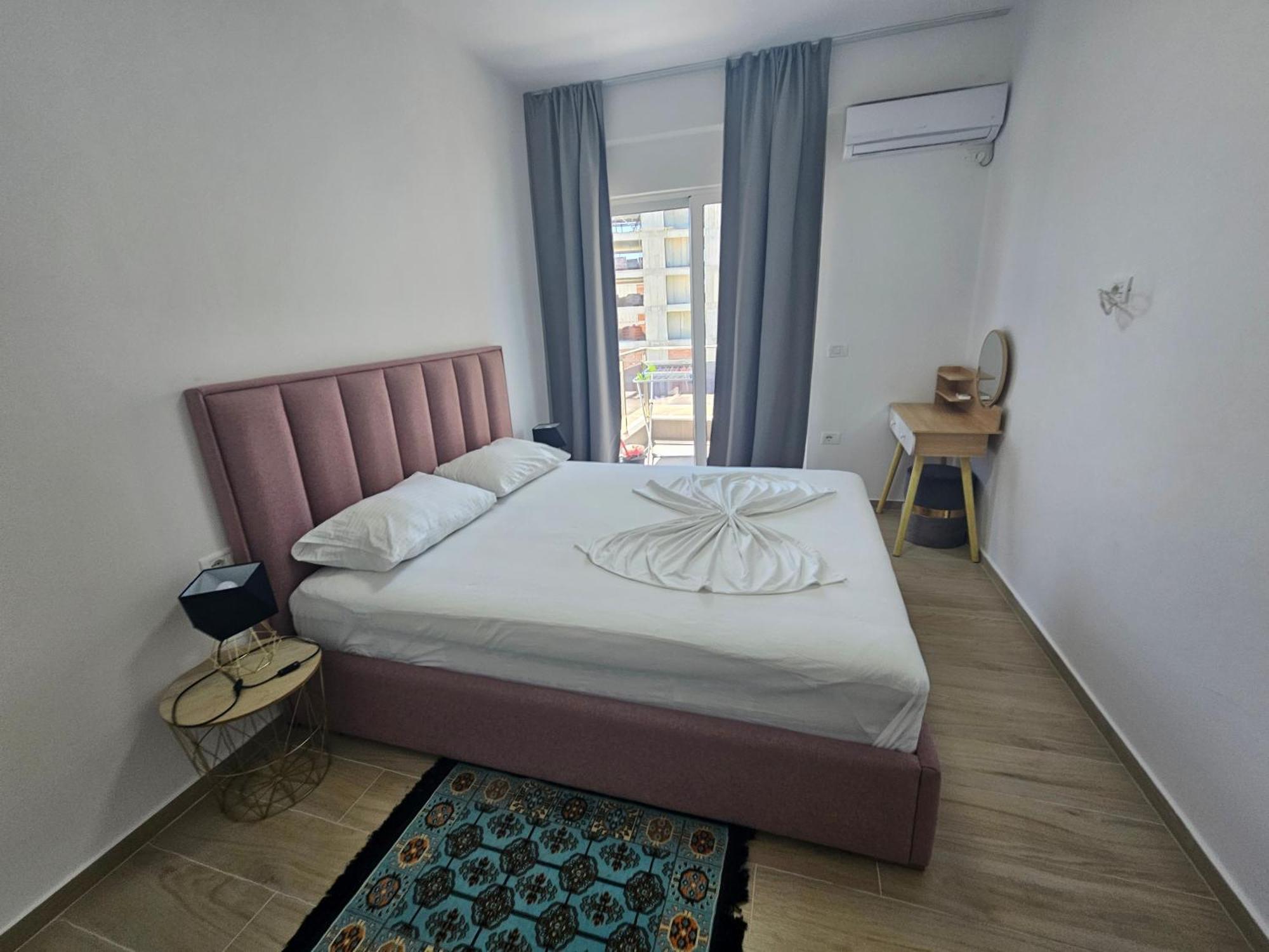 Jusal Sea View Apartment Sarandë Exteriör bild